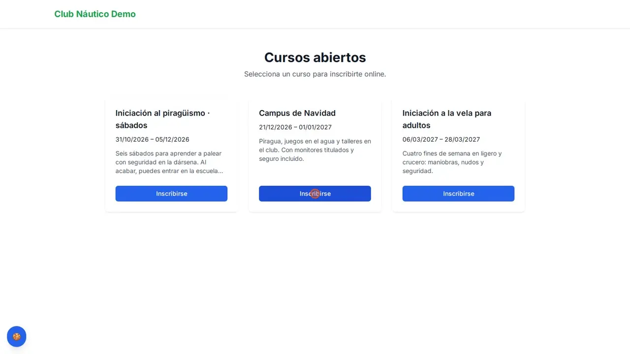 Una familia apunta a su hija al campus de Navidad desde la web del club