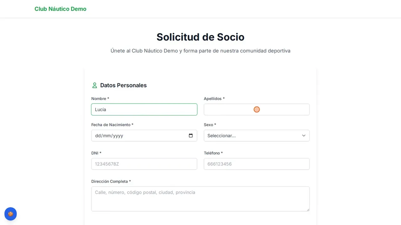 Una persona pide el alta en la web del club y la junta la aprueba